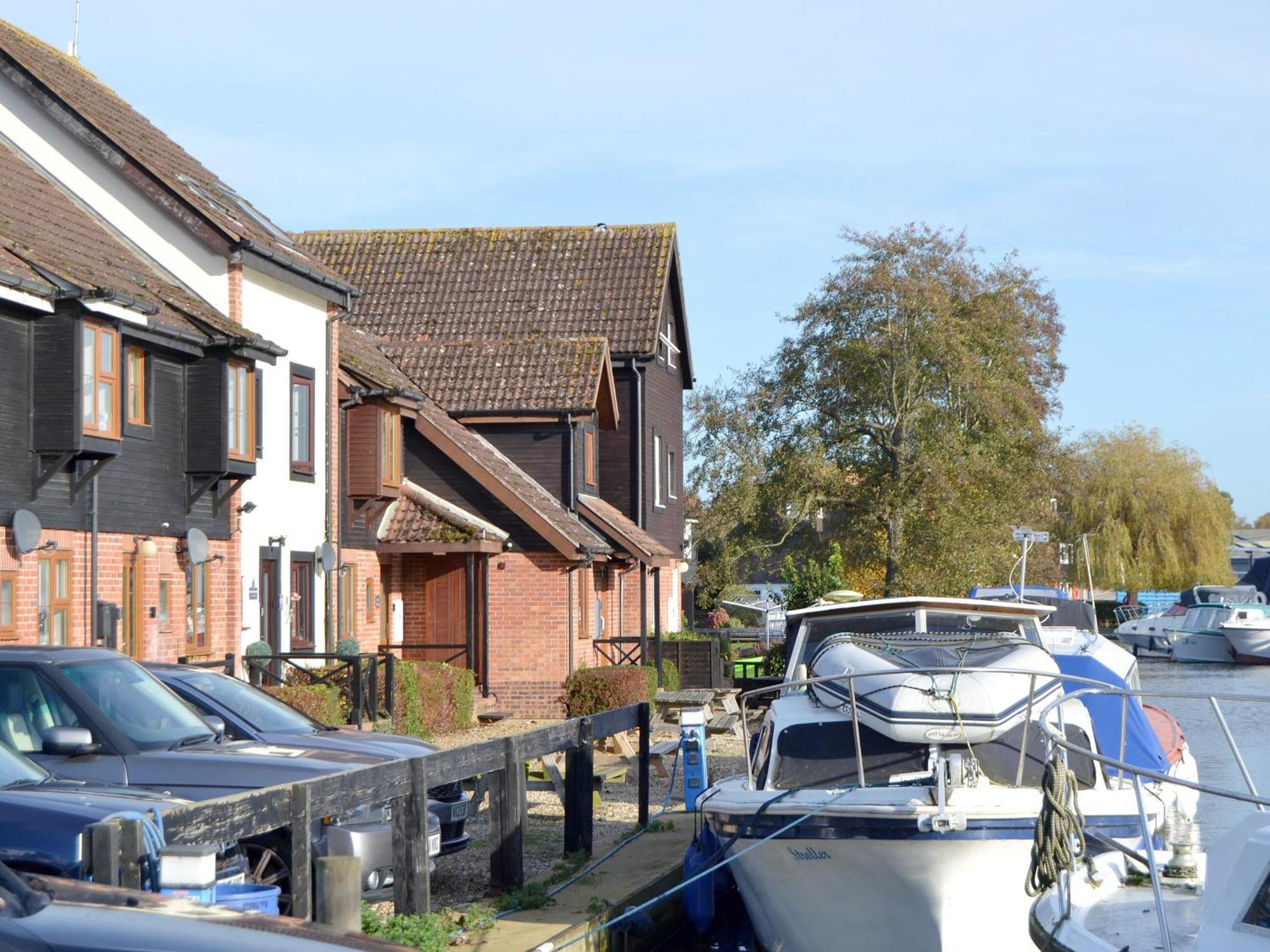 Villa Davids Island Wroxham Exterior foto
